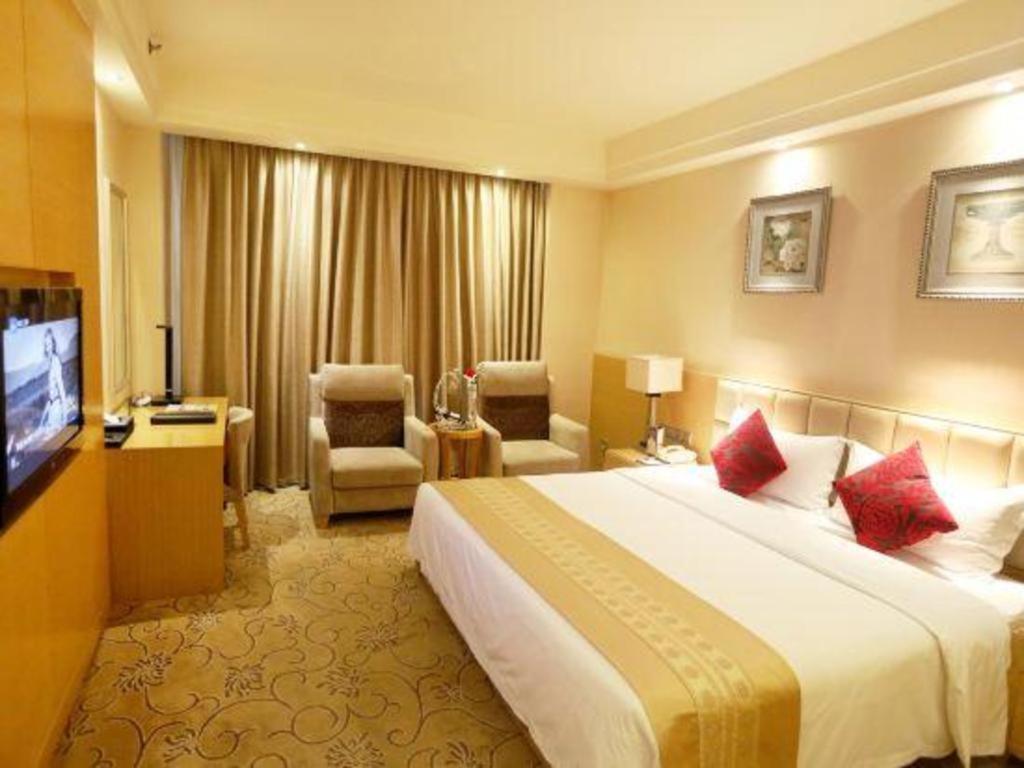 Chengdu Yinsheng International Hotel Supoqiao Exterior photo