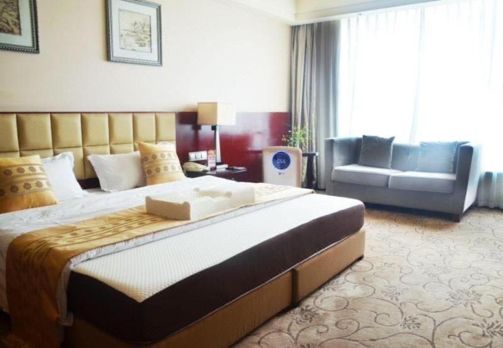 Chengdu Yinsheng International Hotel Supoqiao Exterior photo
